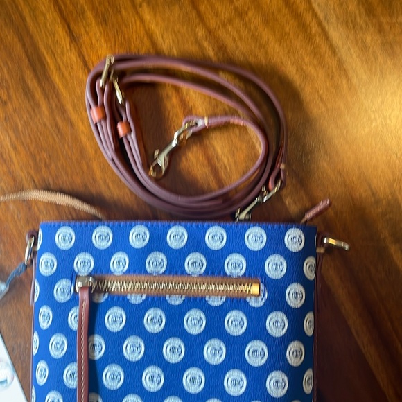 Dooney & Bourke Chicago Cubs Crossbody Purse NWT - Picture 9 of 12